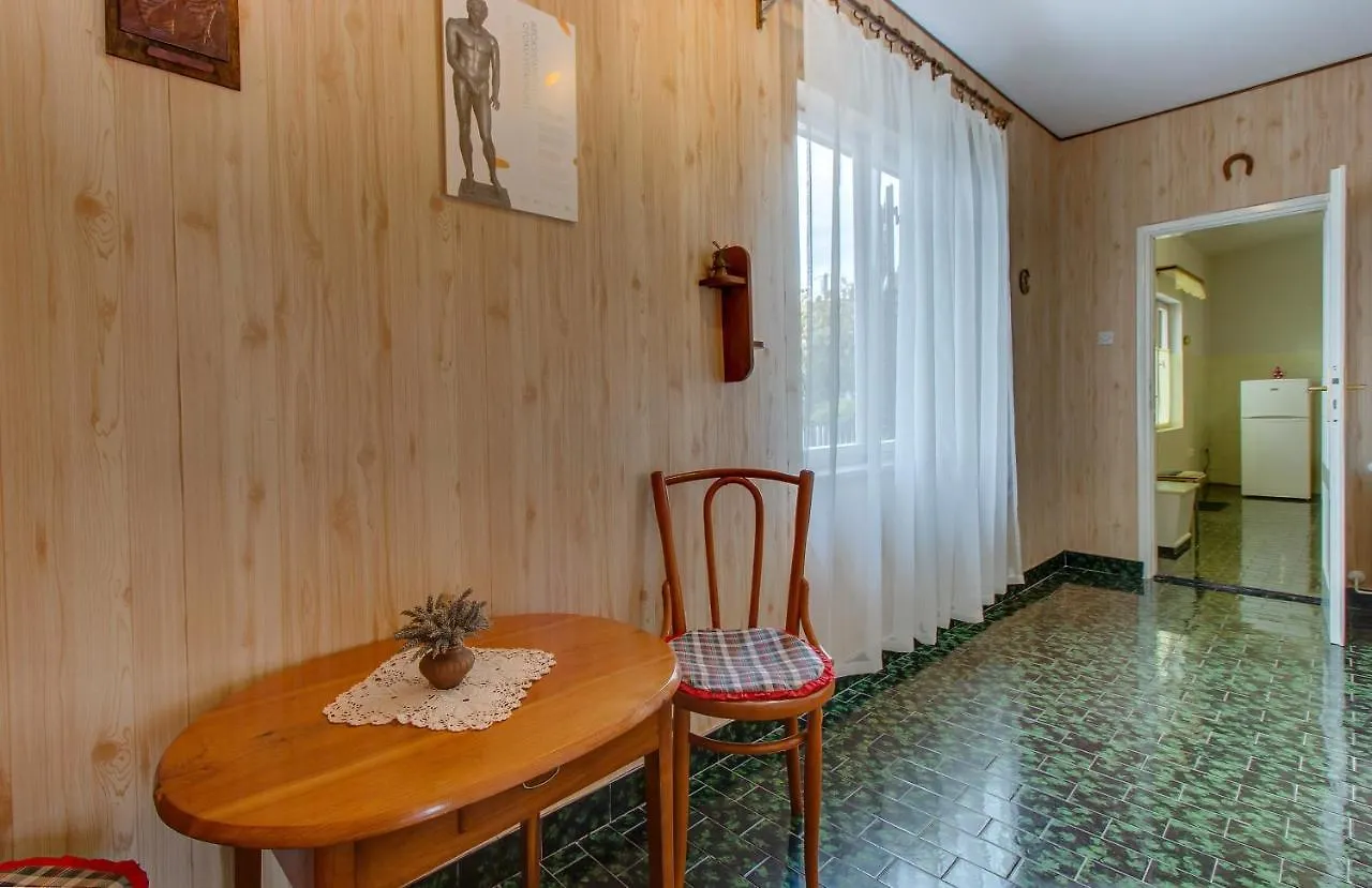 Apartments By The Sea Mali Losinj