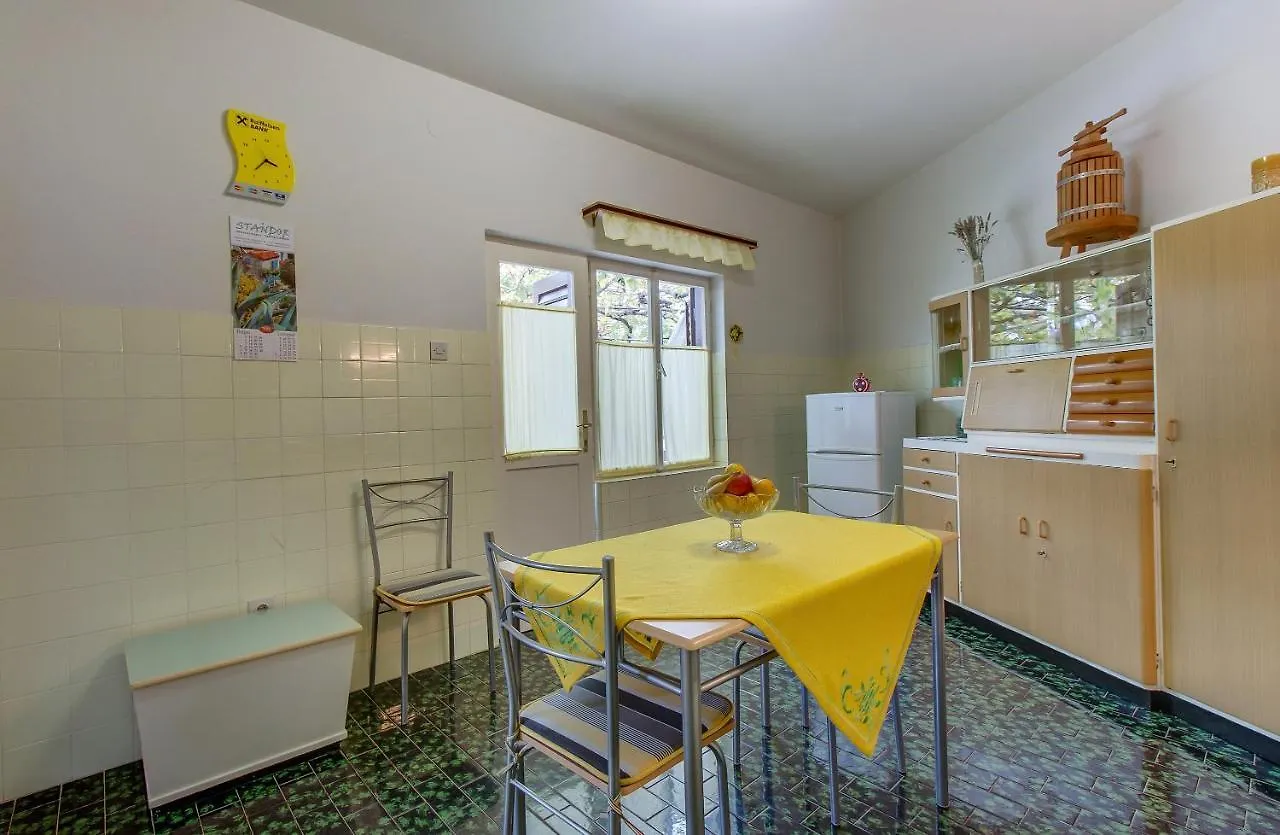 Apartments By The Sea Mali Losinj